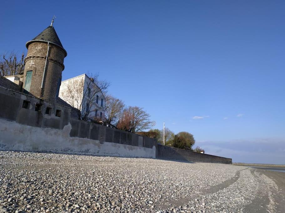 Gite Les Amoureux De La Baie Favières Exterior foto